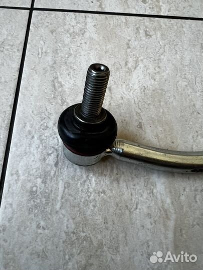 Тяга стойка стабилизатора заднего левая vag