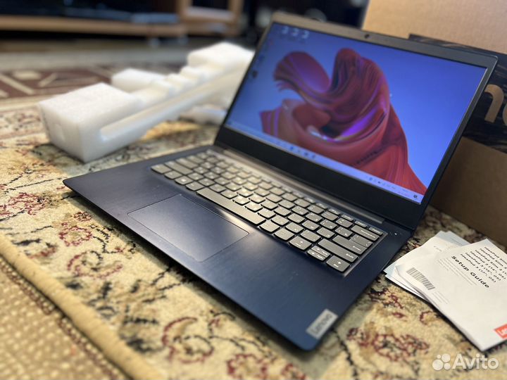 Мощный Ультрабук Lenovo Amd 3020e/Vega 3