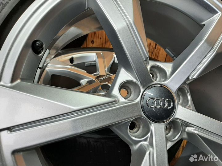 Оригинальные колеса r17 для Audi A1/S1
