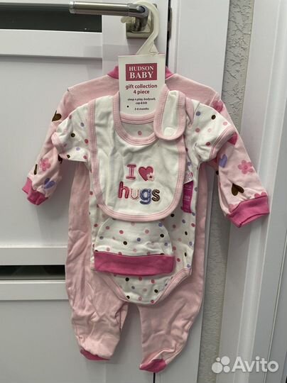 Комплект на девочку новорождённую