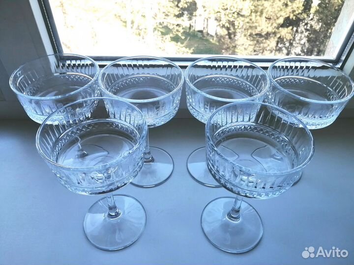 Бокалы креманки шампаньки