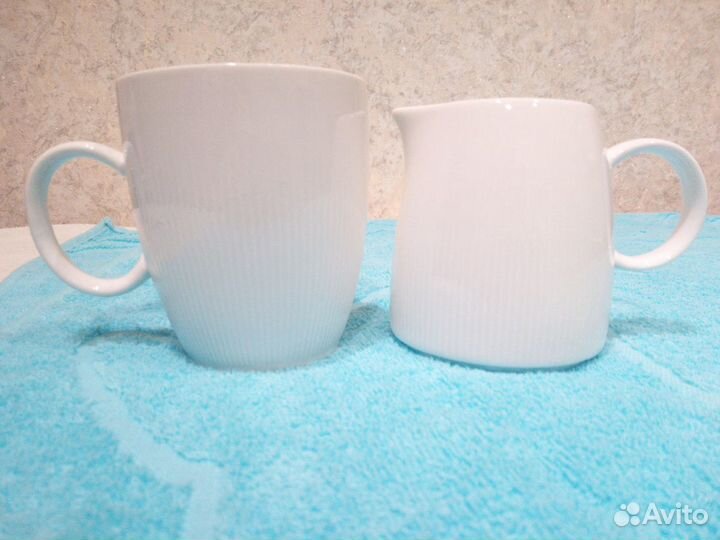 Кружка и сливочник