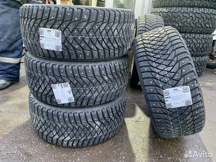 Goodyear UltraGrip Arctic 2 235/40 R19 96T