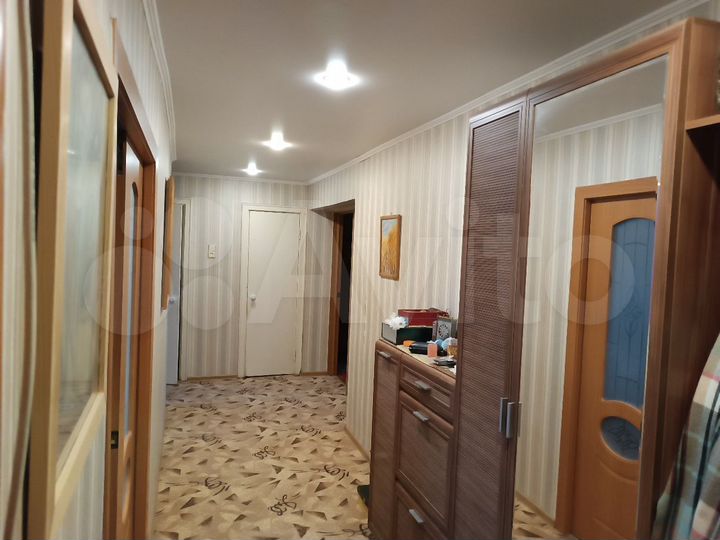 4-к. квартира, 69 м², 8/9 эт.
