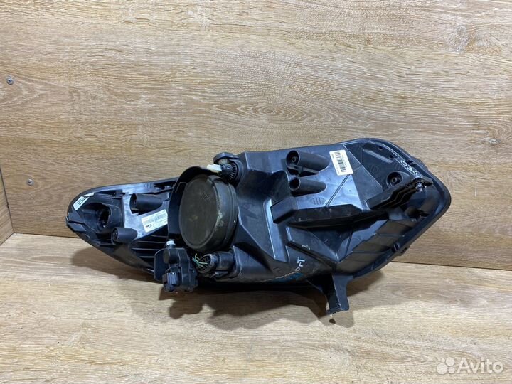 Фара передняя левая Ford EcoSport 1 141071