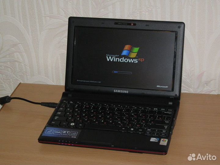 Нетбук Samsung N 150 intel Atom б / у