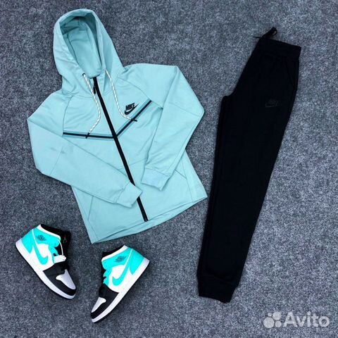 Костюм спортивный Nike