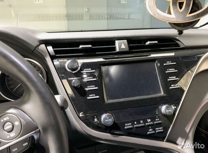 Магнитола на андройде Teyes CC3 4/64 для Toyota