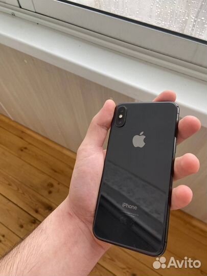 iPhone X, 64 ГБ