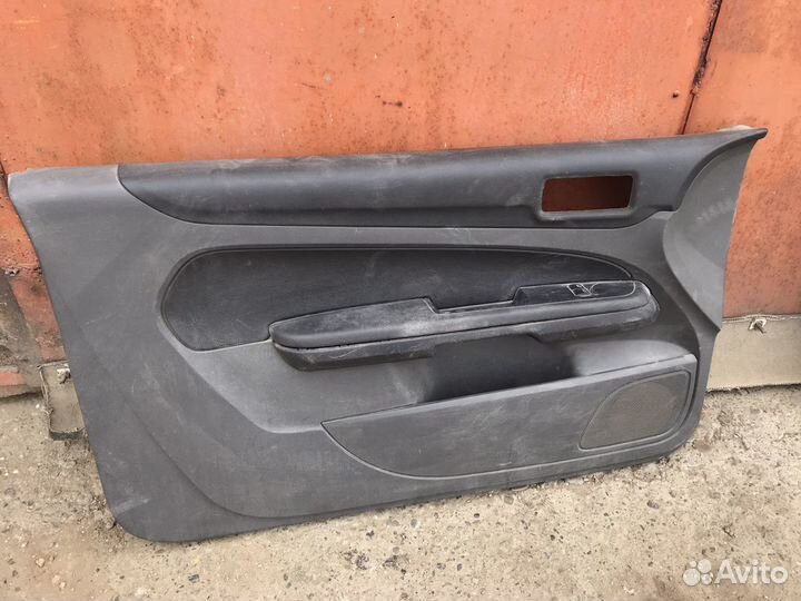 Обшивка двери ford focus 2 купе
