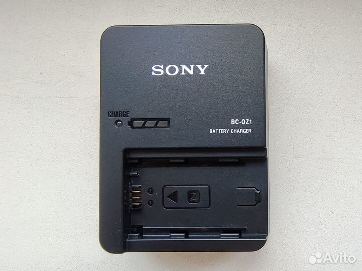 Зарядка sony BC-QZ1 для Акку Sony NP-FZ100