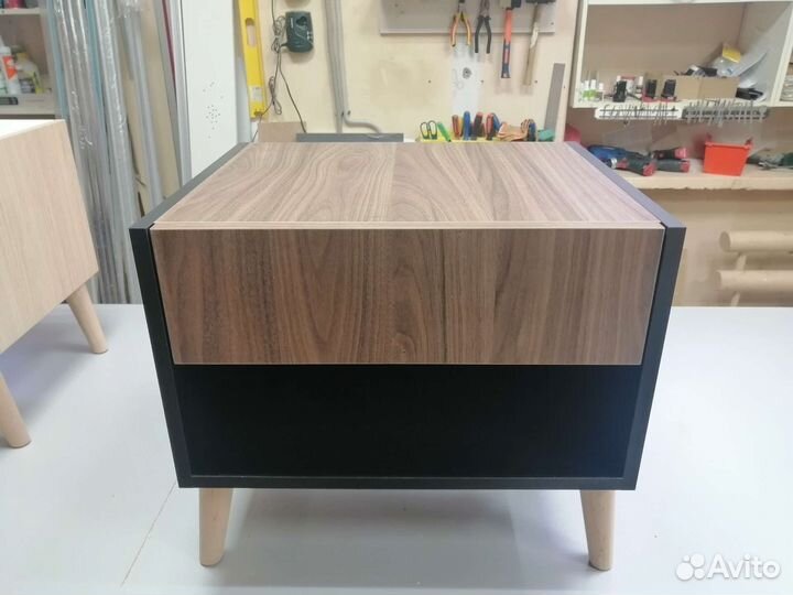 Тумба прикроватная