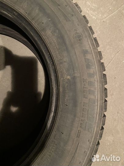 Michelin Latitude X-Ice 215/70 R16