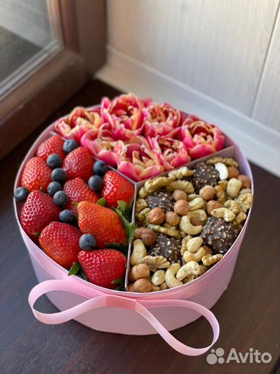 Фруктовый букет,букет из фруктов,клубничный букет