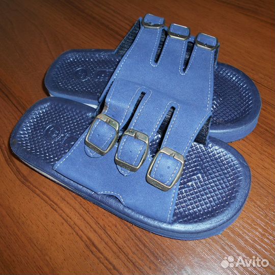 Новые шлёпки для мальчика