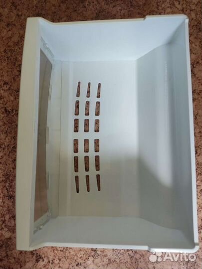 Ящики и полки для холодильника