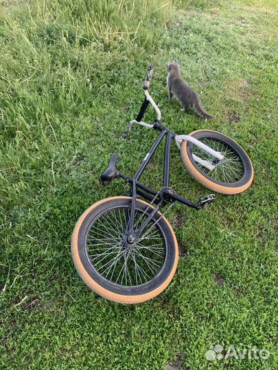 Велосипед BMX 20рама