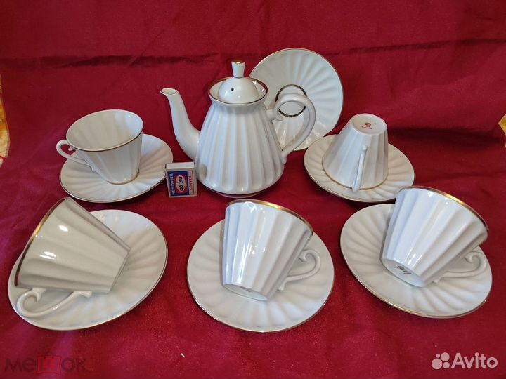 Чаная пара золотые ромашки белоснежка лфз,вилочки