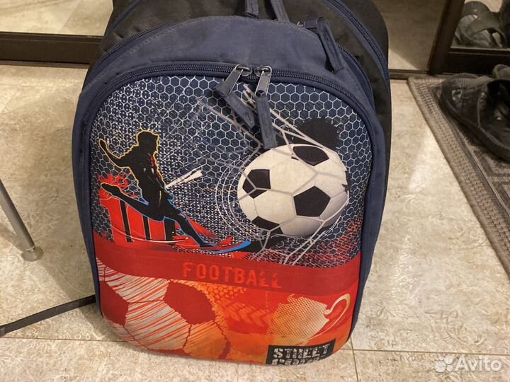 Портфель школьный для подростка