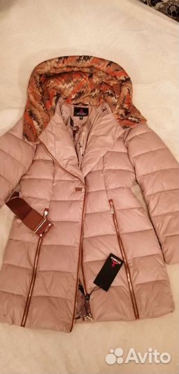 Куртка женская Новая 44р и 50р 2 шт