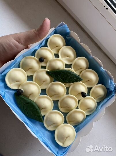 Букет из шоколадных пельменей