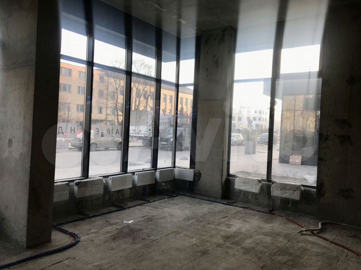 Торговая площадь 52 кв.м около метро