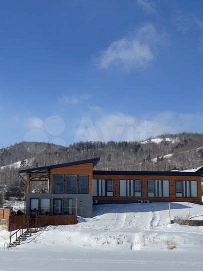 Дом 230 м² на участке 8 сот.