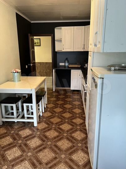 1-к. квартира, 42 м², 4/10 эт.