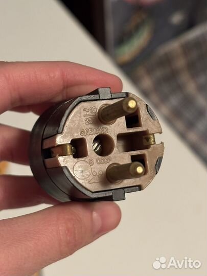 Электрическая вилка СССР