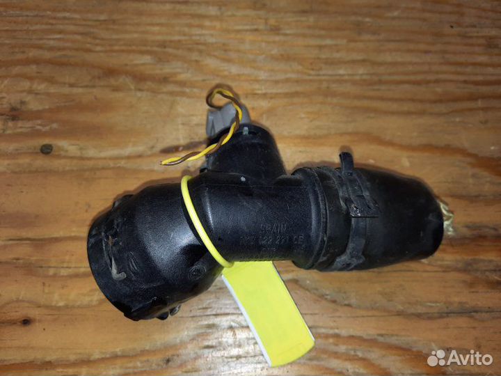 Фланец Volkswagen Golf 6 5K1 caxa 2012