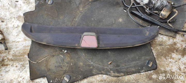 Полка багажника W210