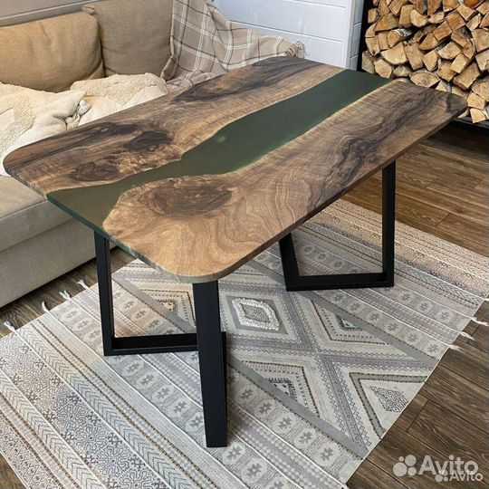 Обеденный стол 'Aware Half'