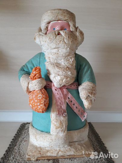 Фарфор, Рыбак с сомом и другие фигурки