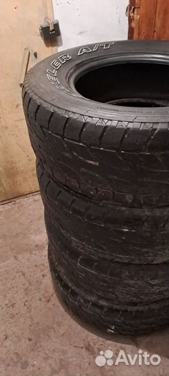 Bridgestone Dueler A/T D694 275/65 R17 115T
