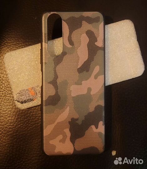 Чехлы на Sony Xperia 5 II