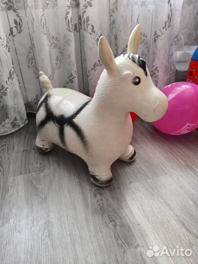 Качалка лошадь