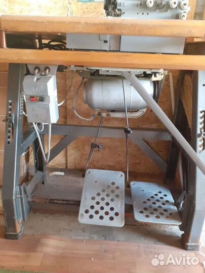 Оверлок 5 ниточный промышленный