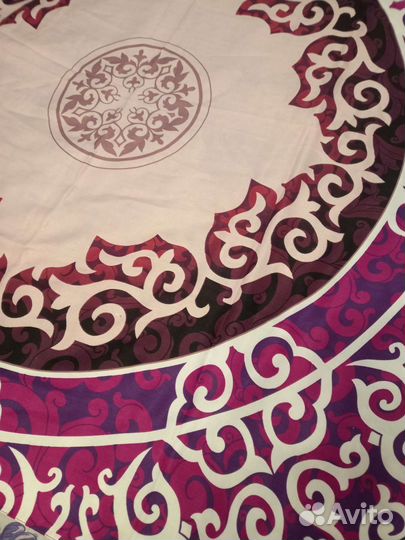 Платок из хлопка новый 115/115 см