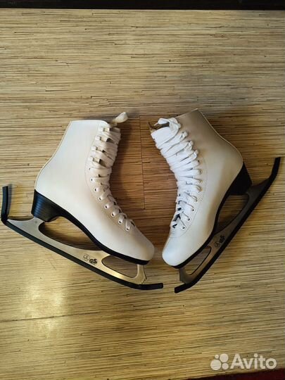 Коньки женские 36 размер