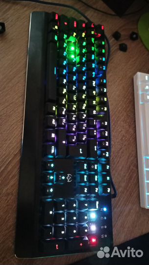 Игровая механическая клавиатура