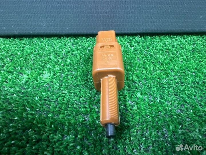 Датчик включения стоп-сигнала Infiniti Qx50 J55