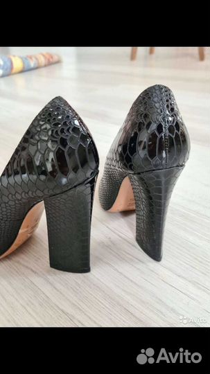 Бомбер ветровка Zara