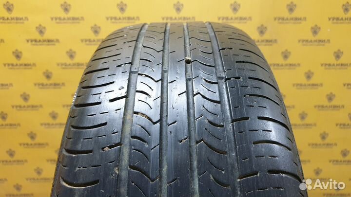 Roadstone Classe Premiere CP672 215/60 R16 95H