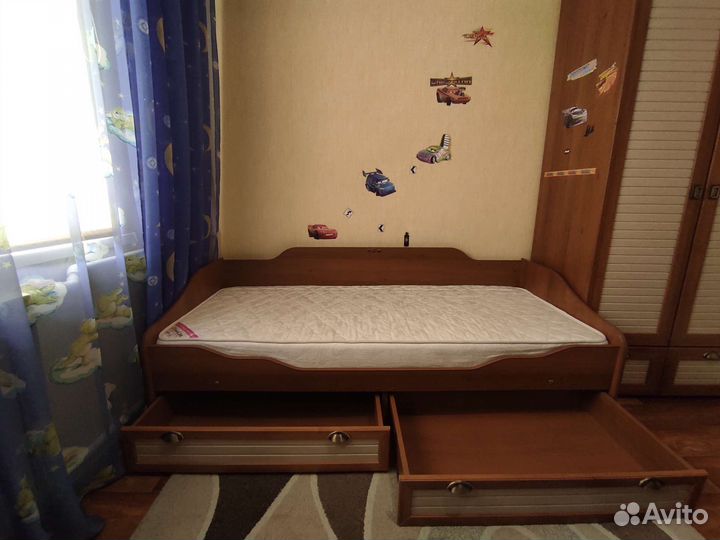 Детский спальный гарнитур б/у