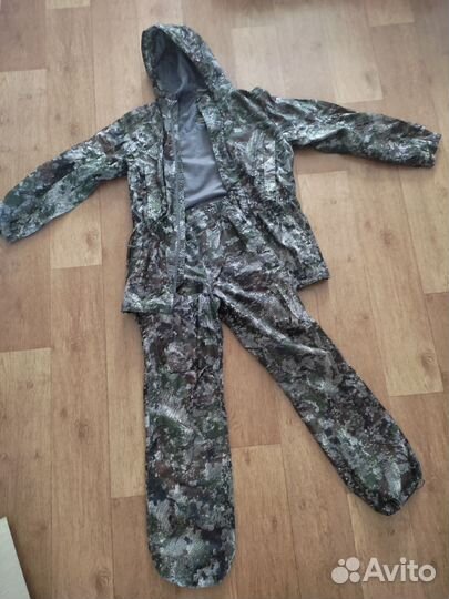 Костюм походный ветровлагозащитный