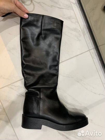 Кожаные сапоги Zara