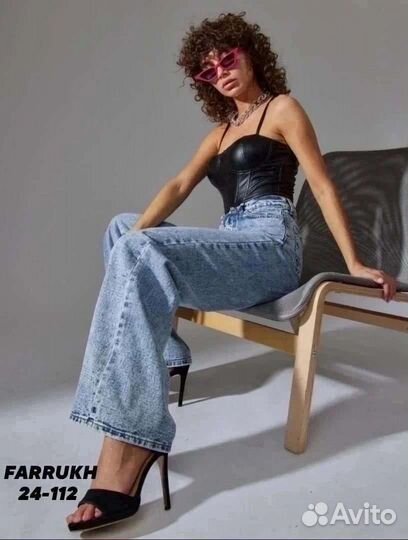 Джинсы женские широкие,42р