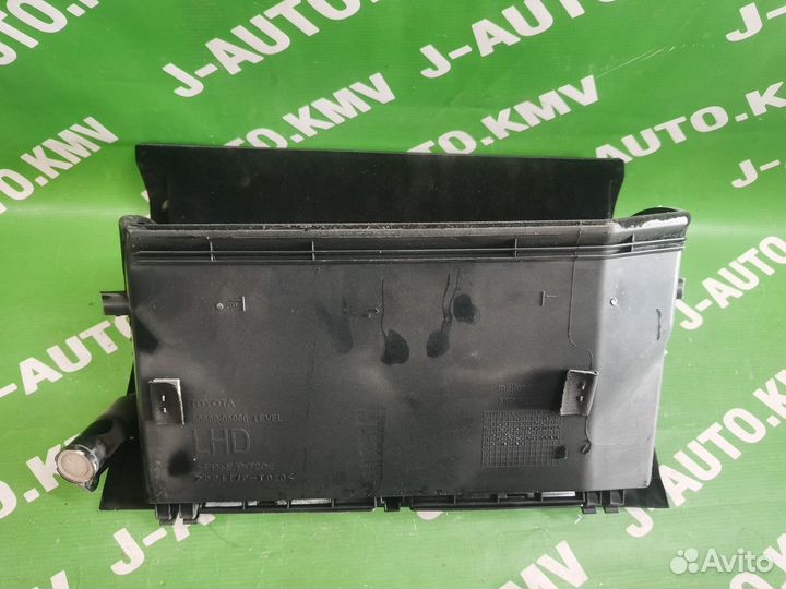 Бардачок Toyota Avensis