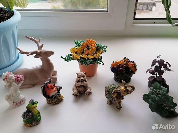 Статуэтки и сувениры