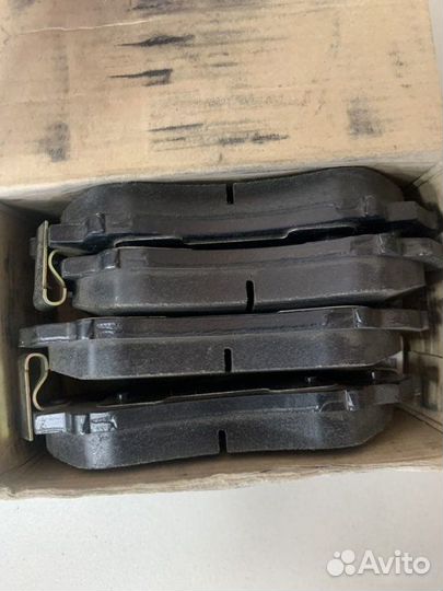 Тормозные колодки переднее Kia Soul